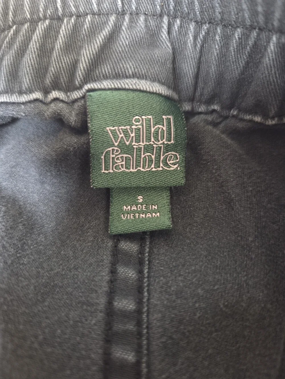 Wild Fable Charcoal Mid-Rise Relaxed Fit Barrel Leg Cargo Pants Size Small/29